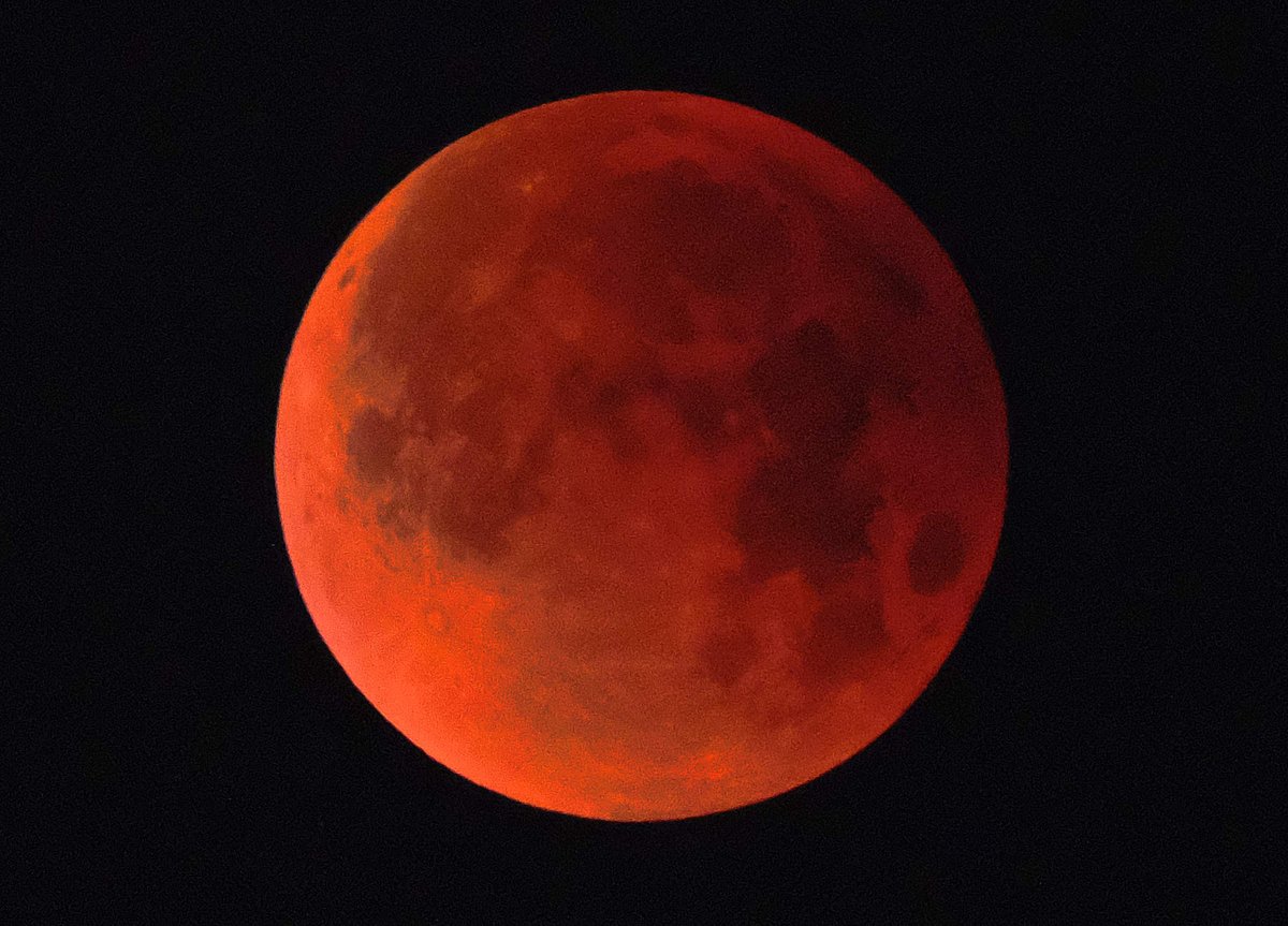 Lunar Showstopper: First super blue blood moon in 35 years