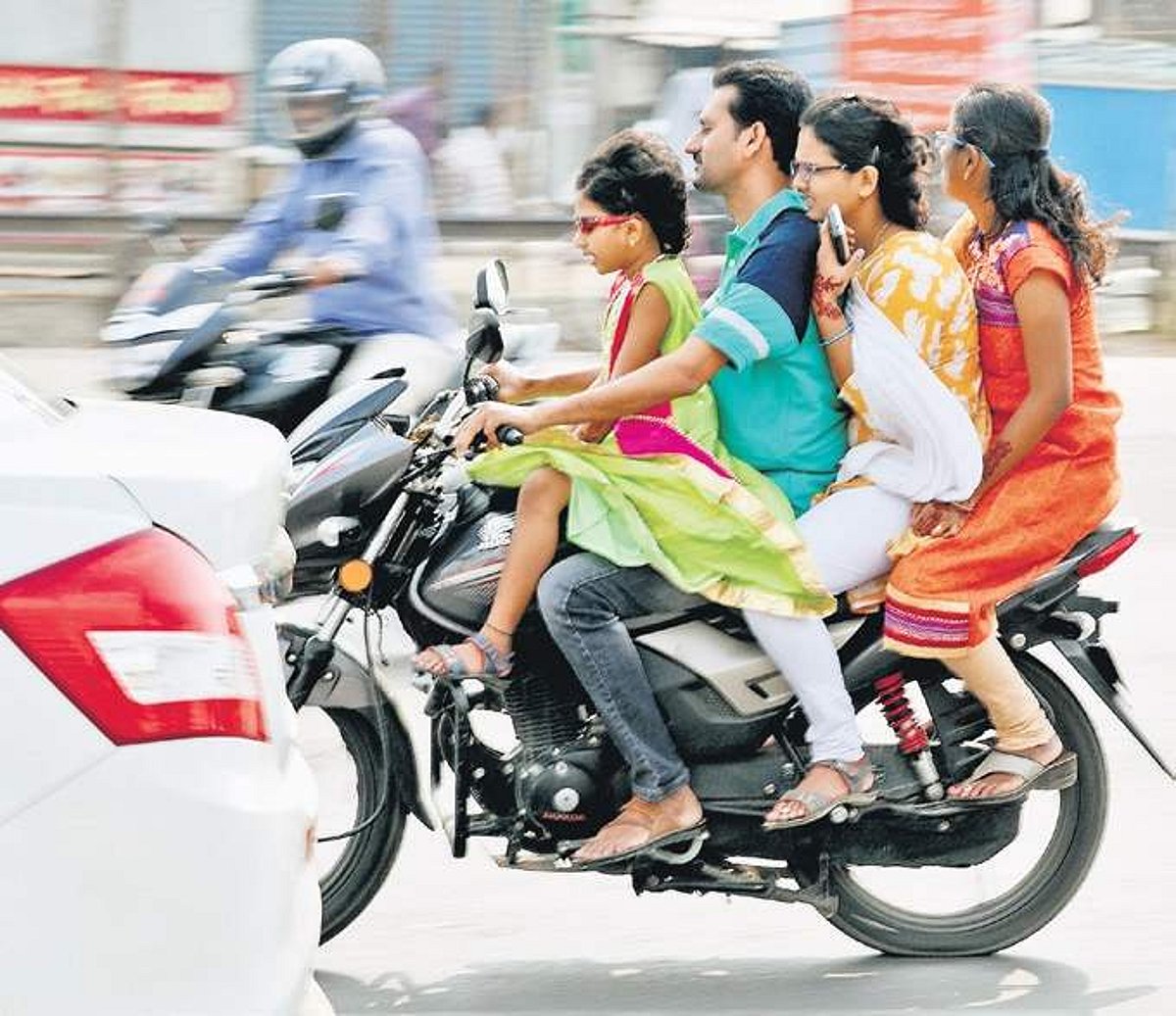 Hyderabad Police to launch drive against helmetless riders