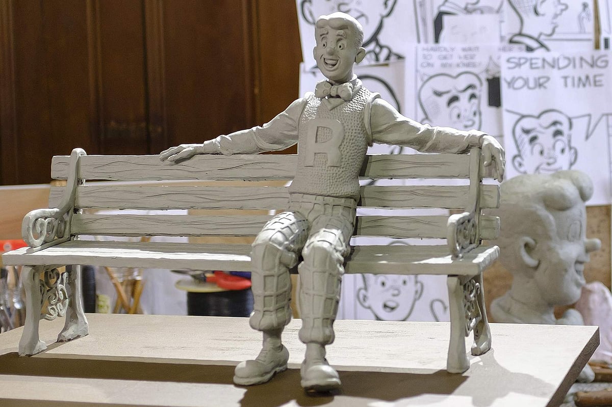 'Archie' artist honored with statue in his hometown