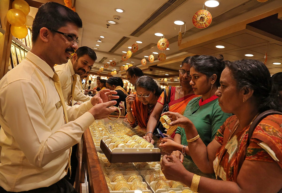 India's June gold imports drop by a quarter as rupee hits record low