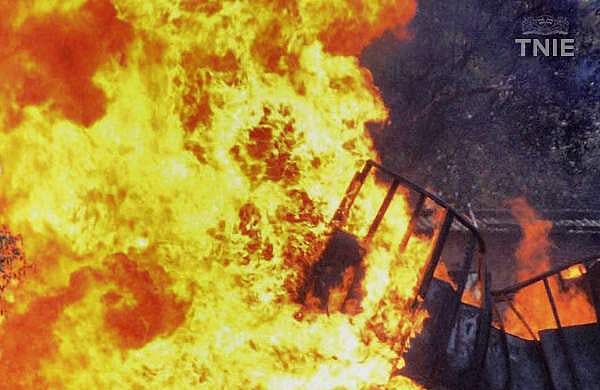Methane gas cylinder explosion in UP's chemical factory kills six ...