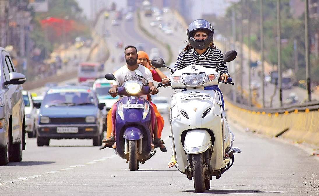 Rash drivers risk life and limb on Airport Road for thrill of fast ride