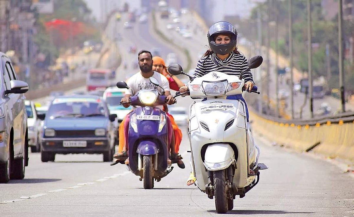 Rash drivers risk life and limb on Airport Road for thrill of fast ride