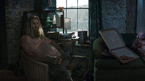 Here's how Chris Hemsworth transformed into fat Thor for 'Avengers ...