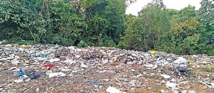 Garbage woes pile up at temple town of Kodagu, raise a stink