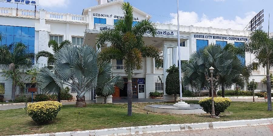 complaint-cell-opened-at-hcmc-to-report-on-garbage-collection-issues