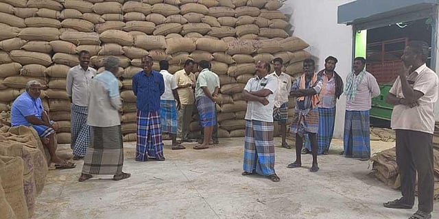 Poolambadi direct purchase centre procuring in bulk from traders ...