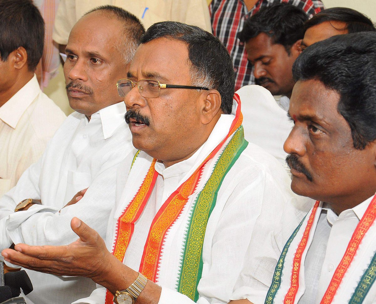 Mallu Ravi may be named accused in war room case
