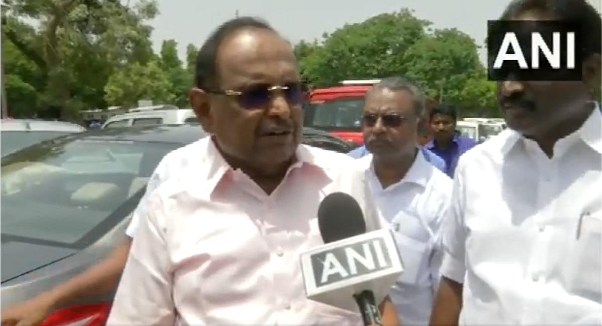 Video showing Tamil Nadu law minister ‘prostrating’ before DMK ...