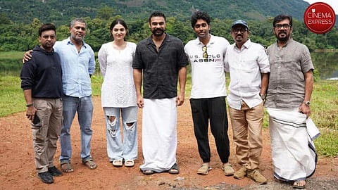 Tovino Thomas's Palli Chattambi goes on floors