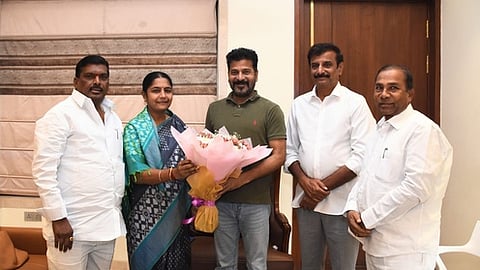 Sparking speculations of Operation Akarsh, BRS MLAs Sunitha Laxma Reddy, Kotha Prabhakar Reddy, Gudem Mahipal Reddy and Manik Rao met Telangana Chief Minister A Revanth Reddy.