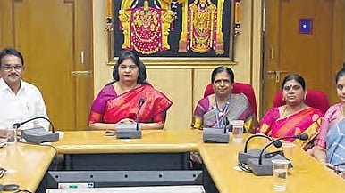 TTD JEO (Health and Education) Sada Bhargavi addressing a press conference.