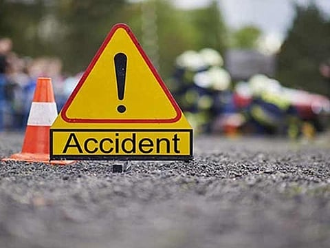 Seven dead, three injured as two vehicles collide on Samruddhi Expressway 