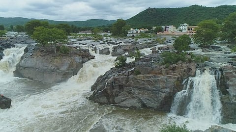 Hogenakkal falls on the Cauvery river
