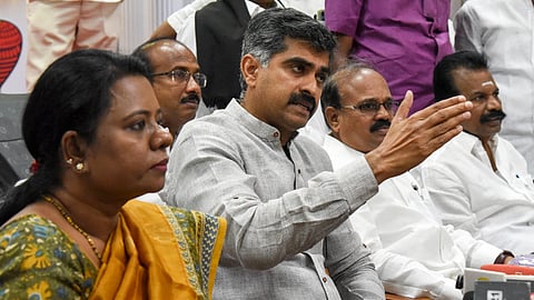 MDMK chief secretary Durai Vaiko addresses the media in Tiruchy. 