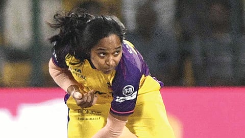 Anjali Sarvani of UP Warriorz in action against Mumbai Indians.
 