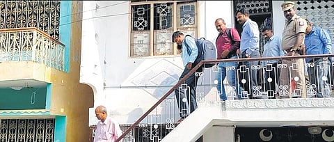 NIA team during a raid at Mangalampettai in Cuddalore on Saturday. 