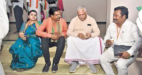 BJP national general secretary BL Santhosh (third from left) interacts with party members at a meeting held in Coimbatore on Sunday