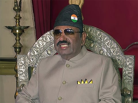 Delhi: Car enters West Bengal Governor's convoy, Raj Bhavan suspects "sabotage"