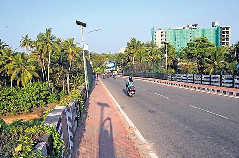 Maruthankuzhi Bridge.