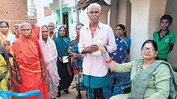 Sarpanch Saroj Devi Agrawal