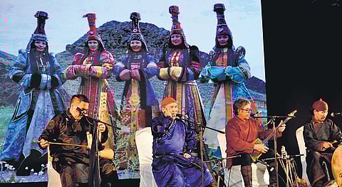 Gathered on a balmy Sunday, the symposium welcomed the indigenous artisan rooting from Gujarat, Tamil Nadu, Rajasthan, and the Republic of Tuva.