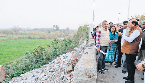 L-G VK Saxena inspects sanitation during his visit to Burari