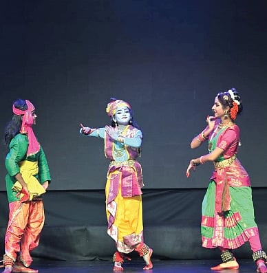 Little Krishna comes alive on stage