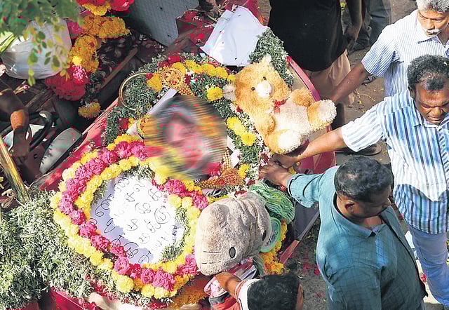 The child was laid to rest at a burial ground in Vaithikuppam on Thursday 