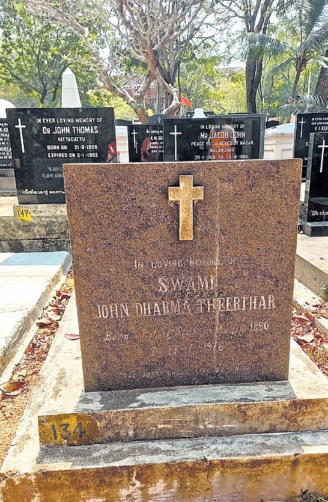 The tomb of Swami John Dharmatheerthar at CSI Christ Church, Palayam