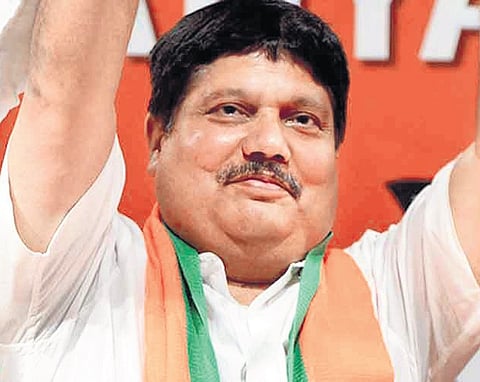 Mamata denies ticket to Arjun; buzz over his return to saffron camp