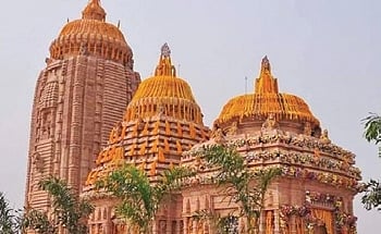 Ram temple atop the Giri-Govardhan hill at Fategarh in Nayagarh