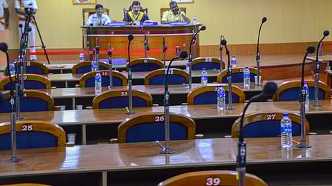 The chairs of Tirunelveli Corporation meeting hall lied vacant as the councillors were late to the budget session.