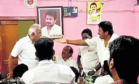 DMK functionaries engaged in a heated argument at the party’s Nellikuppam town office 