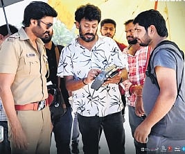 A Harsha and Gopichand on the sets of Bhimaa
