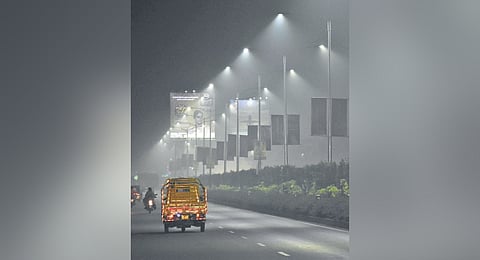 Contractors will have to switch on/off the street lights as per schedule and submit a fortnightly report.
