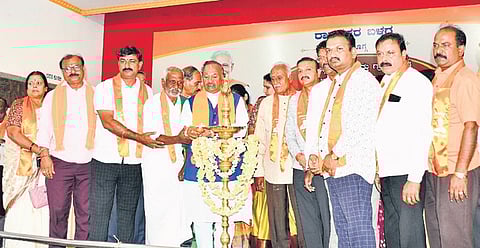 Former DCM and Shivamogga independent candidate KS Eshwarappa and others inaugurate a booth workers’ meet held in the city on Tuesday | Shimoga Nandan