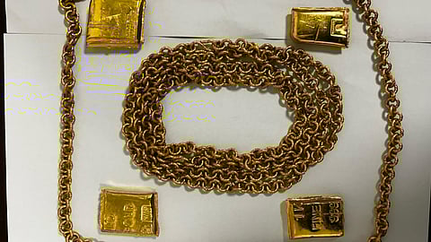 The modus operandi in all these incidents bears a similarity: concealing gold within clothing.