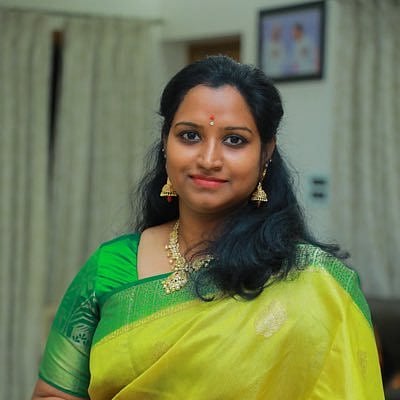 Kadiyam Kavya, the daughter of Kadiyam Srihari.