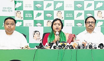 BJP state vice-president Lekhashree Samantsinghar joins BJD at Sankha Bhawan on Sunday 