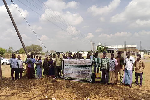 Around 40 residents stopped hunger strike midway in Semmiyanallur, after revenue officials assured to resolve the land issue in the afternoon.