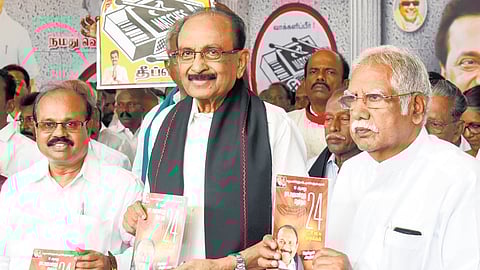 MDMK general secretary Vaiko releasing the party’s parliamentary election manifesto in Tiruchy on Saturday | M K Ashok Kumar 