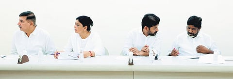 AICC Telangana in-charge Deepa Dasmunshi and co-incharge Rohit Choudhary are all attention while Chief Minister A Revanth Reddy and Deputy CM Mallu Bhatti Vikramarka discuss a point during the CEC meeting in New Delhi on Monday