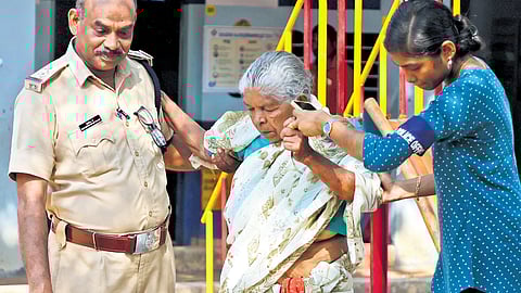 A Father-daughter duo on election duty at St Joseph’s LPS, Anchuthengu in Thiruvananthapuram helping an elderly woman who came to vote on Friday. SI Sunil V of Attingal police station and his daughter Haritha S, a special police officer, got the rare opportunity to work together at the same polling station.  