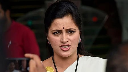 SC upholds Amravati MP Navneet Rana's Scheduled Caste certificate