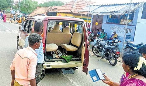 The vehicle that entered the village with goons was loaded with weapons, including wooden logs and machetes.