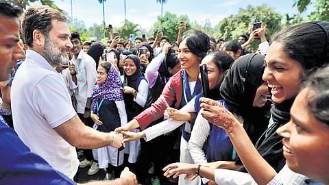 Rahul Gandhi interacting with faculty and students of Nilgiri College of Arts and Science at Thaloor near Gudalur on Monday morning 