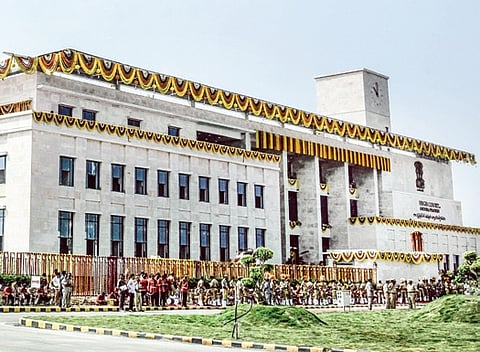 'Electorate not so weak to be coerced by resigned volunteers': Andhra Pradesh HC