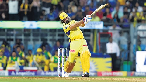 CSK’s MS Dhoni hit three consecutive sixes in the 20th over against MI