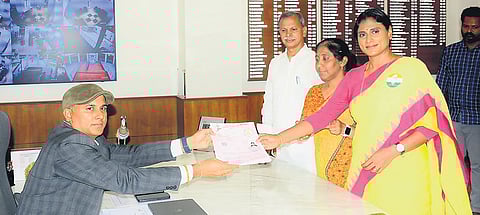 Sharmila owns majority of the movable assets worth over Rs 132 crore